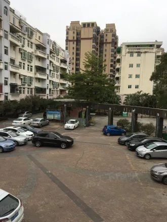 房东直降400 小区78平中装两房 拎包即住
